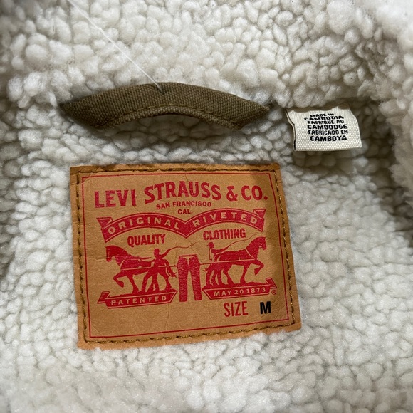 Levi’s Sherpa Lining, Denim Jacket, Medium - Picture 4 of 17